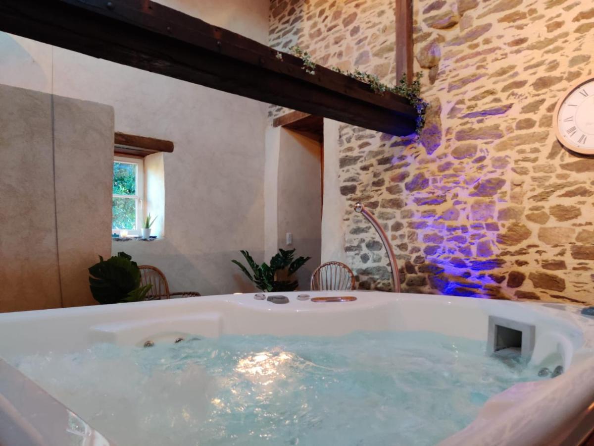Manoir Le Courtillon Le Pont Rean Esterno foto